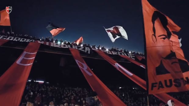 Unbelievable scenes at Newell's Old Boys stadium